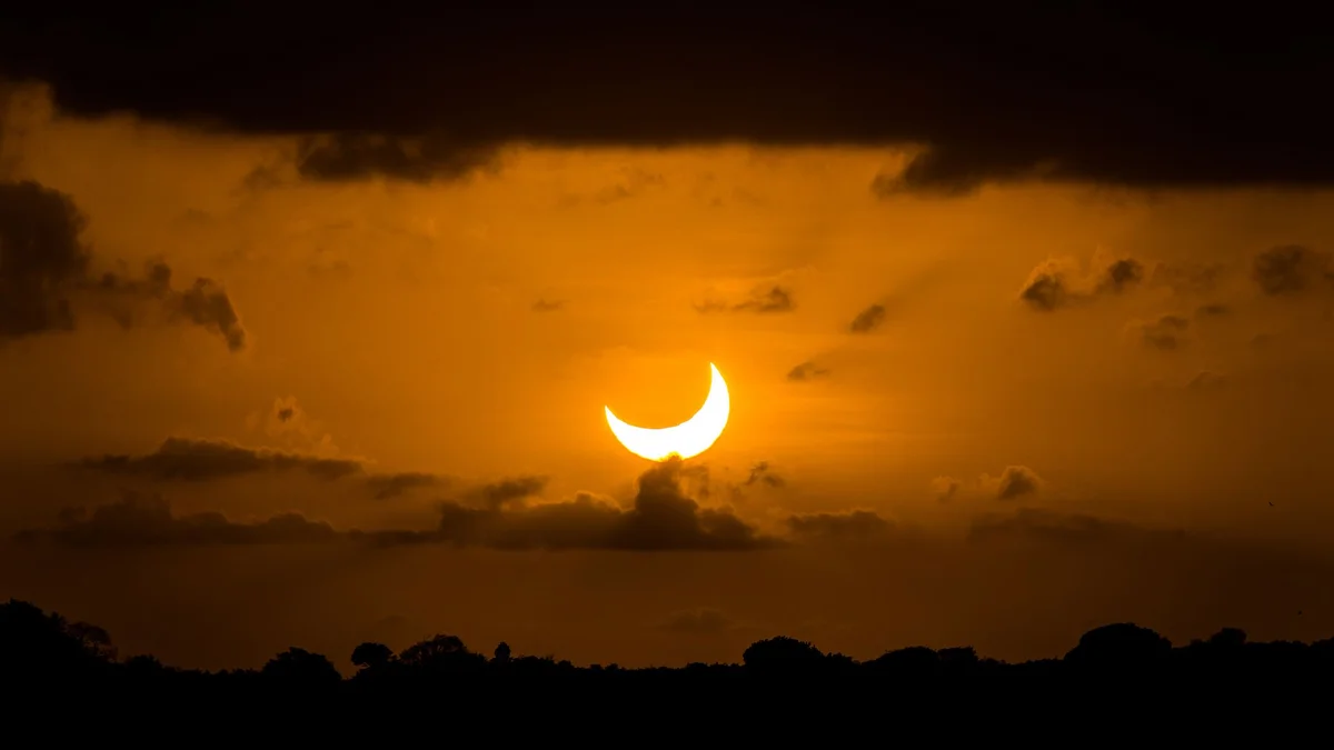 Eclipse solar de 2025 poderá ser visto em diversas partes do mundo neste sábado; veja como assistir