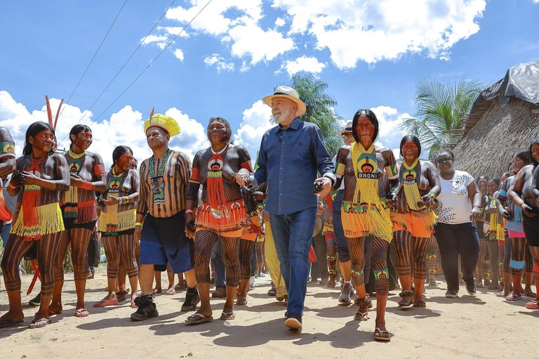 “O conhecimento ancestral é a última fronteira contra a destruição”, afirma Lula