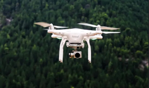 Piratas utilizam drones para atacar embarcações e roubar combustíveis em rios no Amazonas