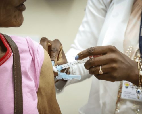 Vacinação contra gripe alcança 61,5% de cobertura no Amazonas